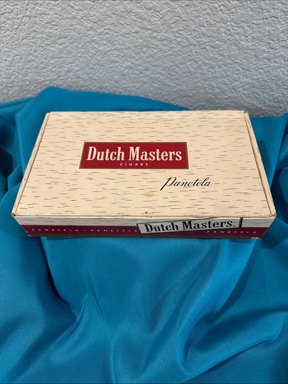 Dutch Masters Panetela Cigar Box
